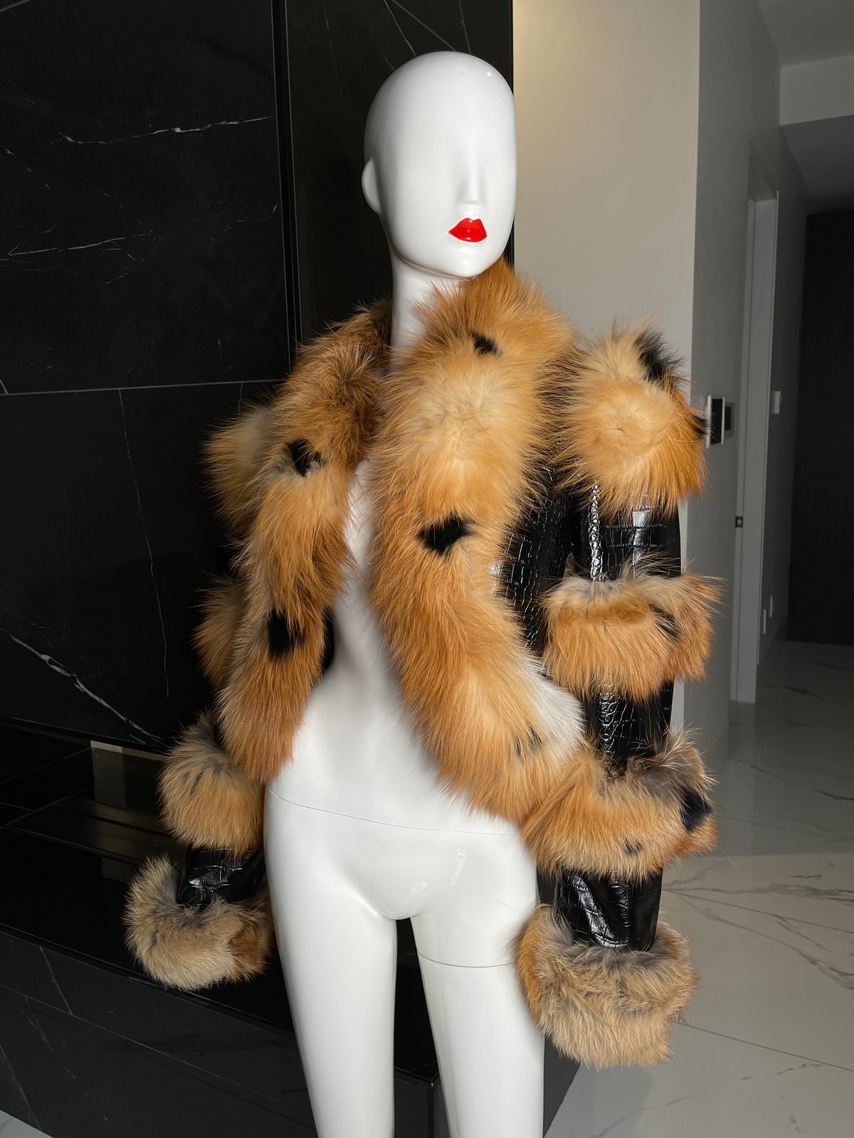 LEATHER X FAUX FUR JACKET