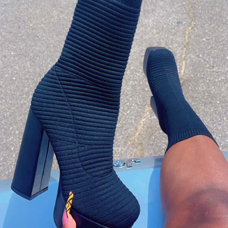 Stretchy Ribbed Platform Heel